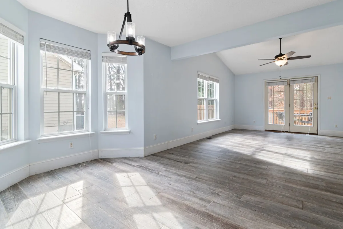 Clean, safe room after biohazard cleanup in Norwood Manor, Atlanta, GA